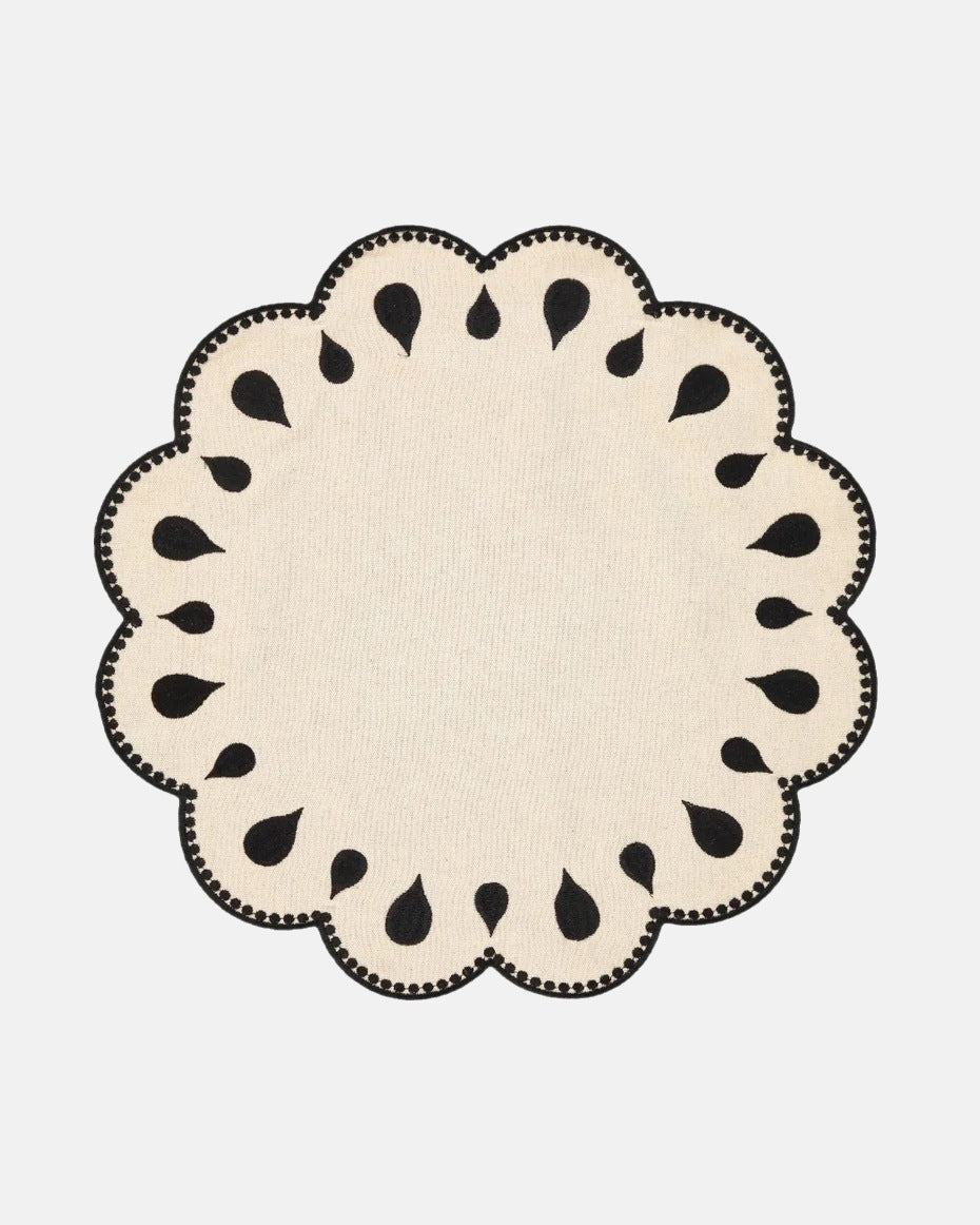 Gotas Placemat and Napkin, Beige with Black